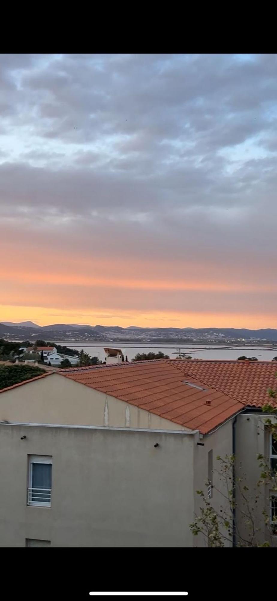 Superbe Duplex Refait A Neuf ! Apartamento Hyères Exterior foto