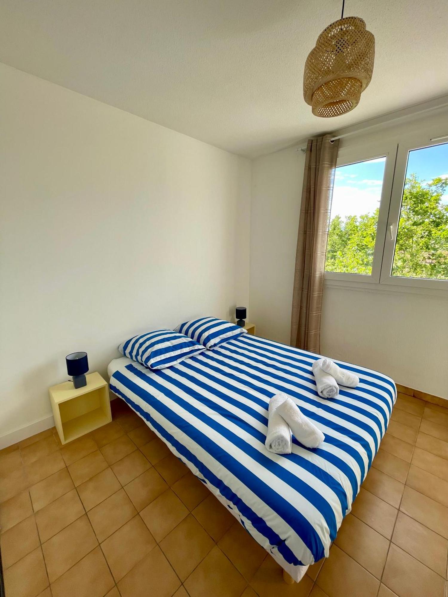 Superbe Duplex Refait A Neuf ! Apartamento Hyères Exterior foto